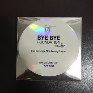 It Cosmetics Bye Bye Foundation Powder